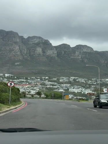 Driver records mountain road journey in Cape Town