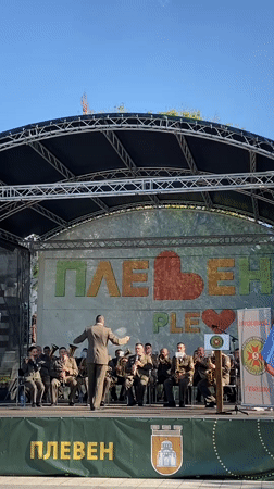 Military band performs outdoor concert in Pleven town square