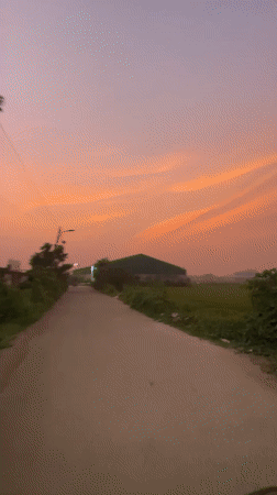Motorbike ride captured on video in Dhaka twilight