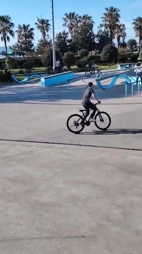 Ordinary afternoon activities documented across Batumi, Georgia parks and streets