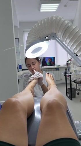 Pedicure session in Chaikovsky, with a social media aside