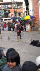 Street performers entertain crowds in La Paz public squares