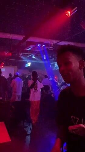 Busy nightclub scene captured in Linghe, China