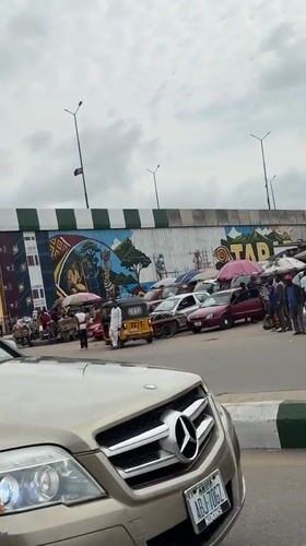 Street life in Jalingo seen from auto-rickshaws