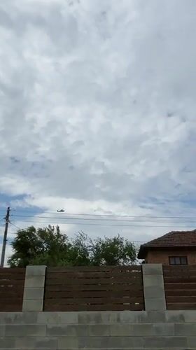 Helicopter with star emblem spotted over Pchelnik, Bulgaria