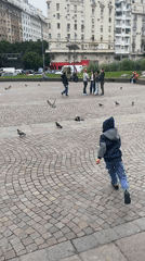 Everyday moments captured around Buenos Aires' iconic Obelisco monument