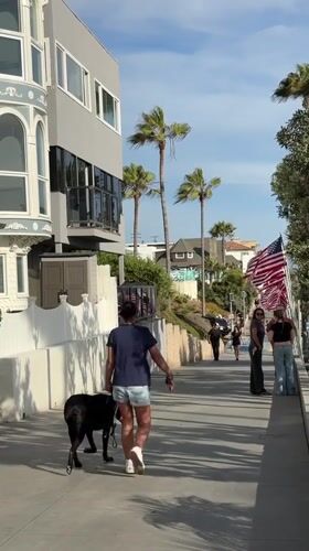 Manhattan Beach strand and streets on the Fourth of July