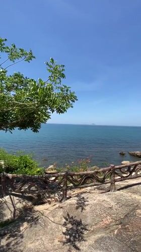 Sunny morning exploring Nha Trang's rocky coastal viewpoint