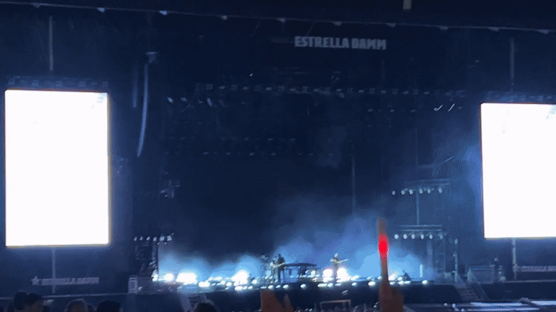 Outdoor concert with video screens draws crowds in Porto