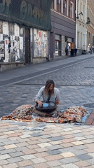 Poznań street life: buskers, fountains, murals, and market square architecture