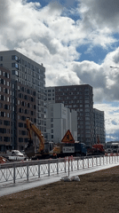 Morning street scenes documented across Tyumen construction and residential areas