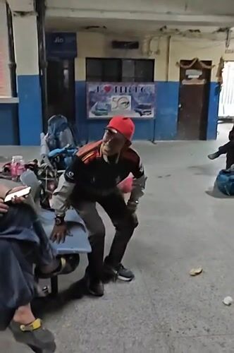 Evening life at Dharamshala bus terminal captured by witness