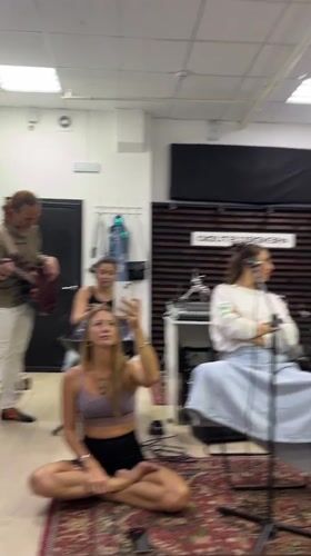 Casual recording session underway at a Moscow music studio
