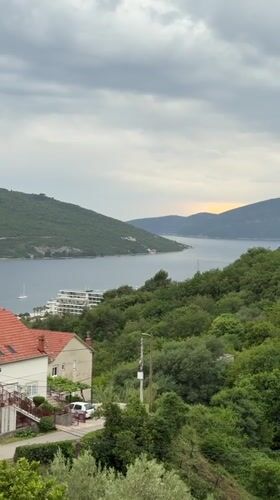 Leisurely afternoon with vinyl music by Montenegro bay captured