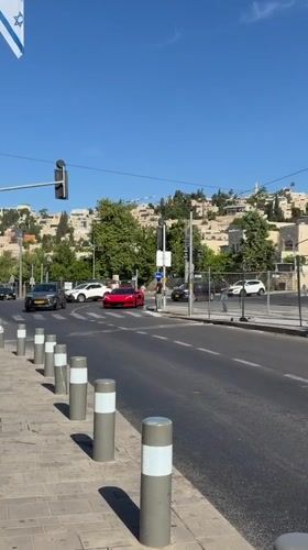 Red Corvette spotted at Jerusalem intersection early Sunday morning