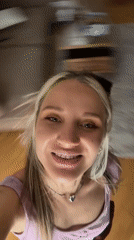 Woman records morning selfie session in Esenyurt apartment