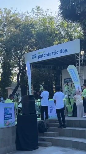 Outdoor fitness event draws a crowd in Makassar