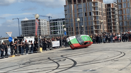 Car performs stunts for crowd in Burgas, Bulgaria