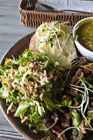 Morning food and Phewa Lake views in Pokhara