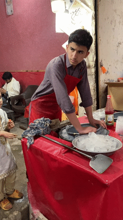 Daily life scenes captured across Quetta neighborhoods Friday afternoon