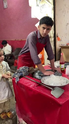 Daily life scenes captured across Quetta neighborhoods Friday afternoon