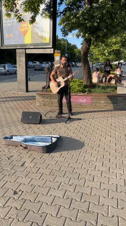 Afternoon in Sofia: street music and zoo visit