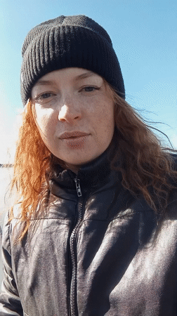 Woman in black beanie, leather jacket spotted in Yurgamysh