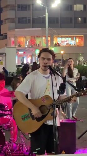 Live street band plays a full set on a Kazan pedestrian strip