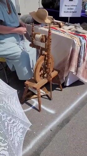 Traditional crafts and art at an outdoor Riga market