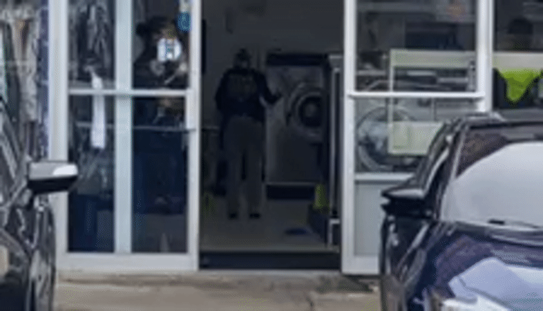 Police investigate incident at NYC laundromat storefront