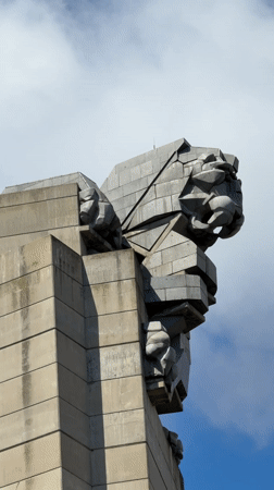 Person spotted resting at lion monument in Shumen