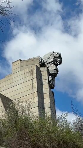 Person spotted resting at lion monument in Shumen