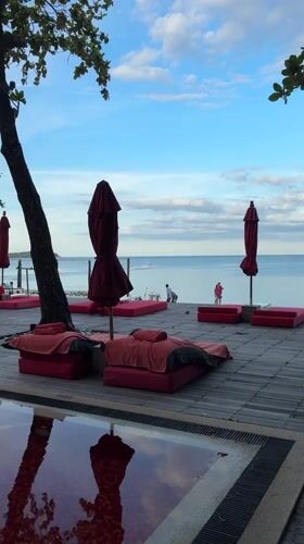 Beach wedding venue setup captured in Baan Chaweng, Thailand