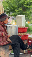 Evening street life observed in Da Lat, Vietnam
