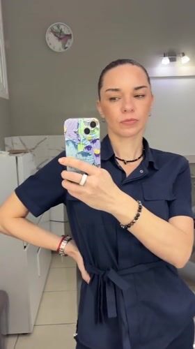 Woman in blue uniform observed at professional facility in Vsevolozhsk