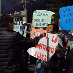 Night protests in Arequipa demand mayor's resignation over transport issues