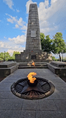 Eternal flame monument observed in Ulyanovsk, Russia