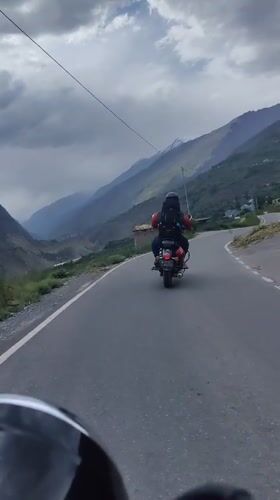 Riding and roaming through Tandi's dramatic mountain landscape