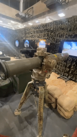 Military exhibition showcases weapons systems in Syria locations