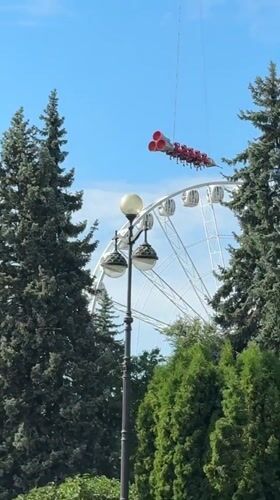 Afternoon at a Saint Petersburg amusement park, rides and all