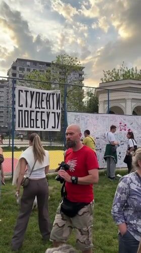Student activists create protest materials in Kragujevac demonstration