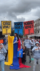 Pro-Chavez rally draws crowds in Caracas amid street activity