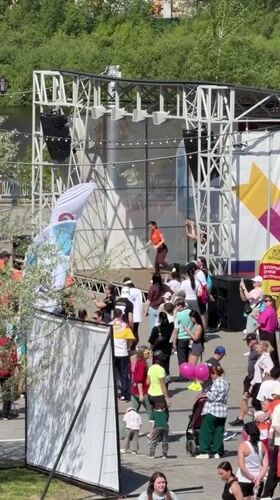 Community fitness event draws orange-shirted participants in Tyumen
