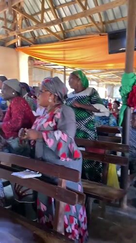 Gospel choir performs at Nigerian church gathering
