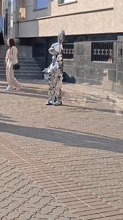Kazan street life: performers, crowds, and quirky installations