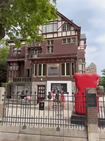 Afternoon stroll through Amsterdam's Museum Quarter documented in 27 scenes