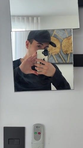 Person documents indoor moments with selfies in Tlaxcalancingo