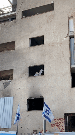 Ordinary afternoon moments captured across Tel Aviv neighborhoods