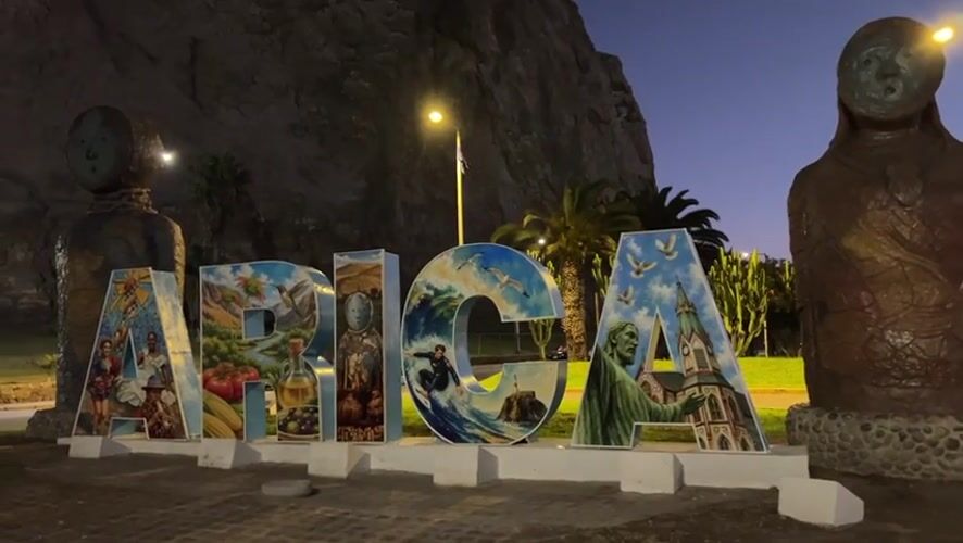 Nighttime tour of Arica's landmarks, signs, and monuments