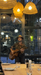 Acoustic guitarist performs evening set at Paarl restaurant